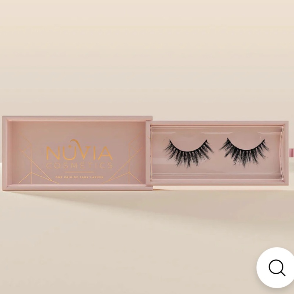 Eyelashes Bundle - Ardell, Ilo Cosmetics, Nuvia Cosmetics
